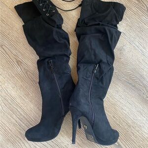 Women's Black Knee-High Boots